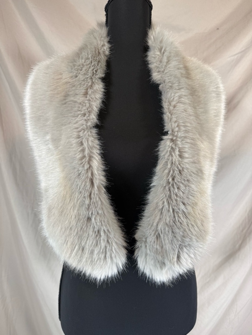 Michael‎ Kors Faux Fur Collar/Stole - Gray - One Size